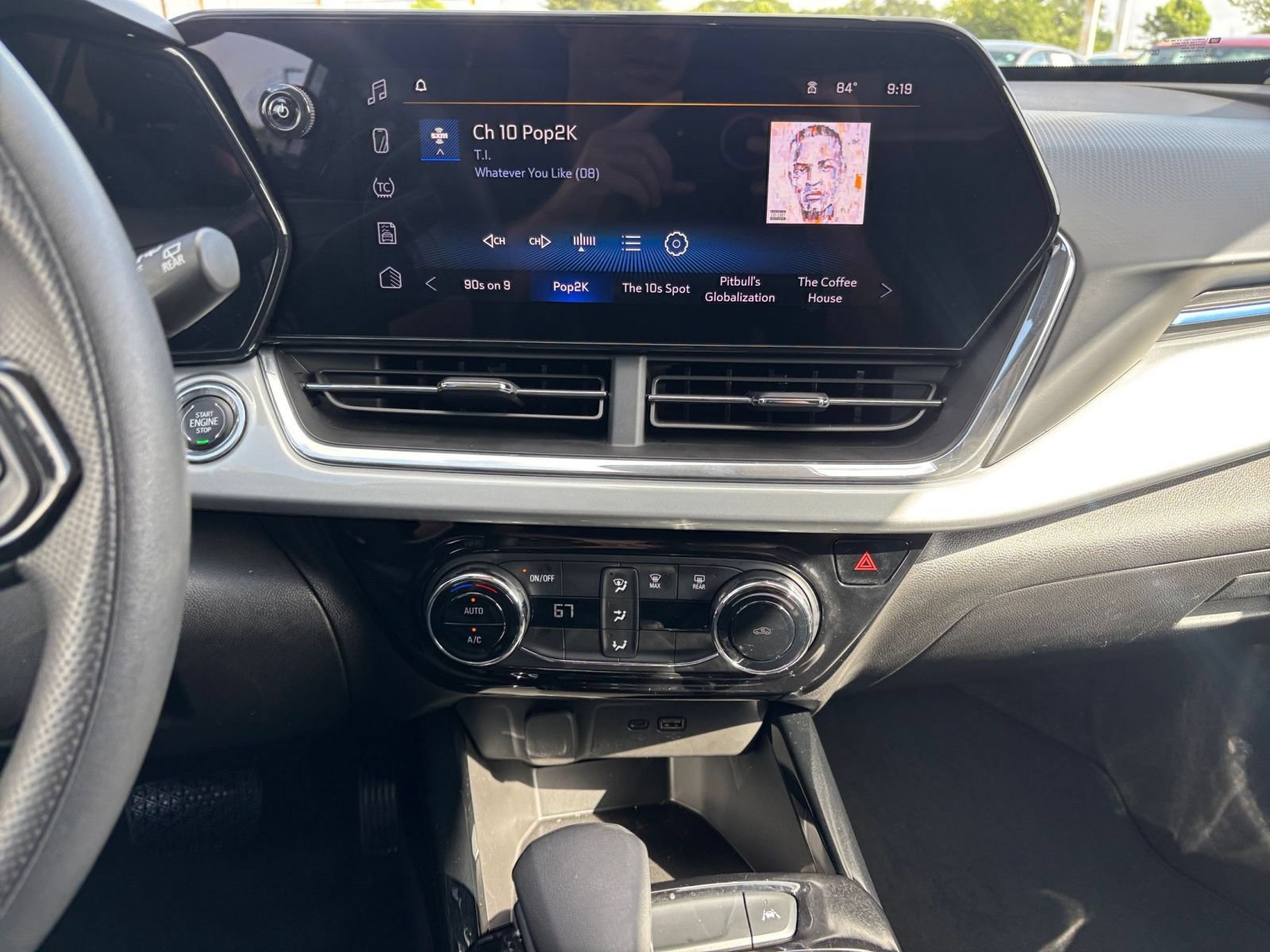 Used 2025 Chevrolet Trax LT FWD image 17