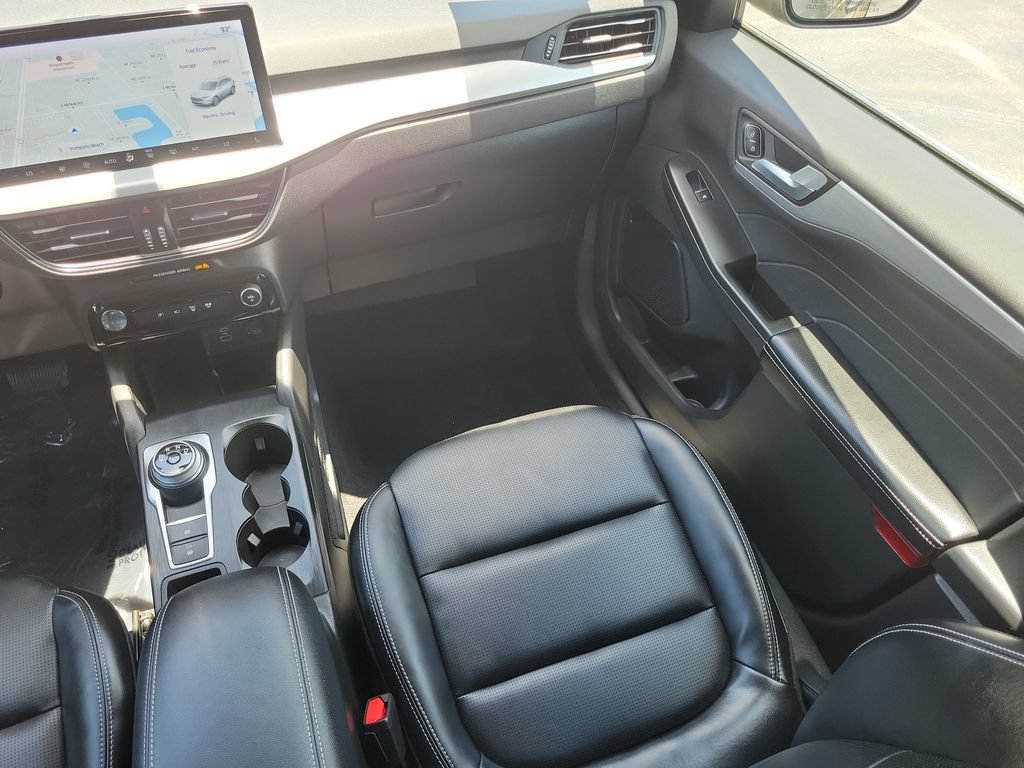 Used 2023 Ford Escape Platinum FWD image 21