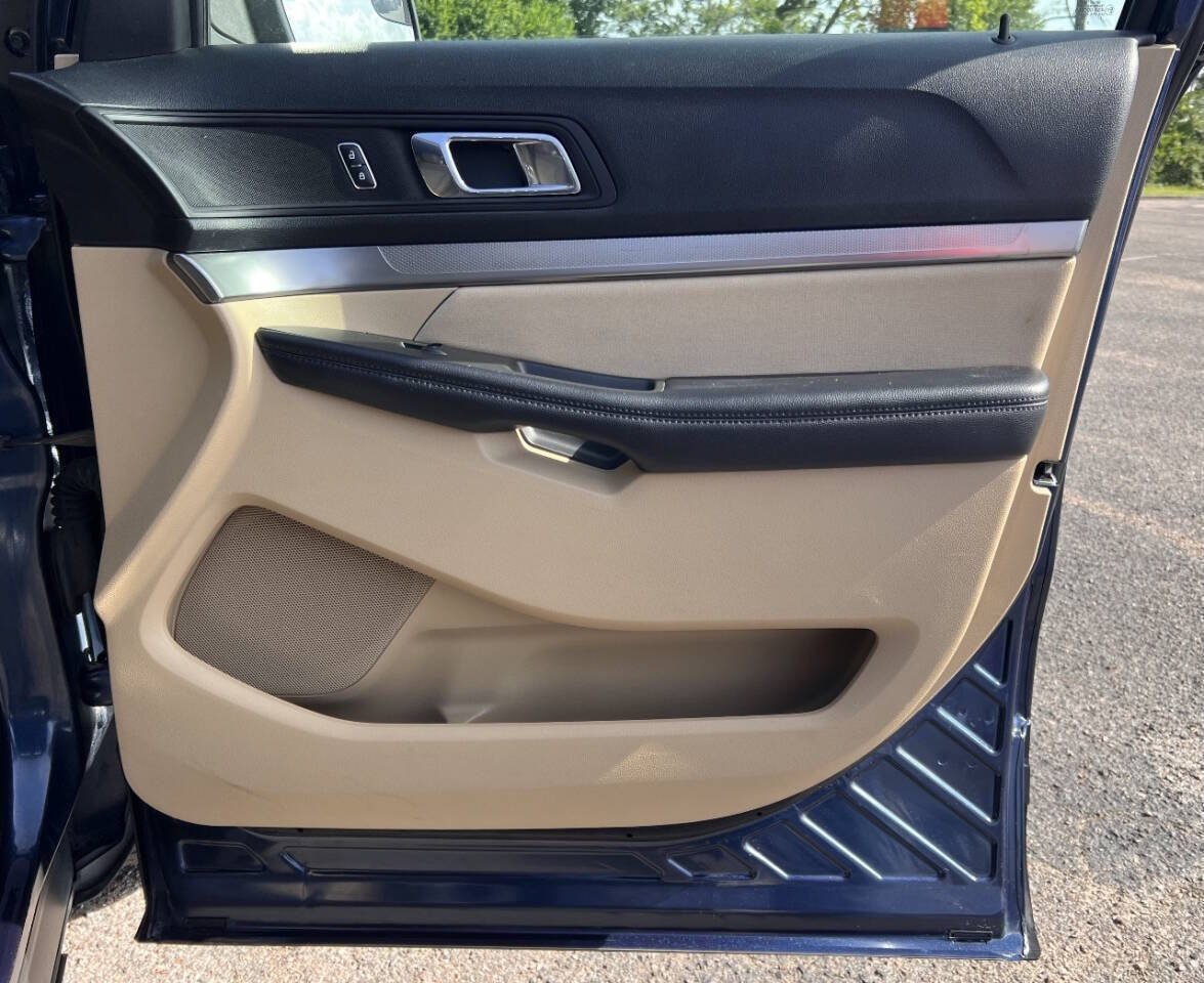 Used 2017 Ford Explorer 4WD image 16