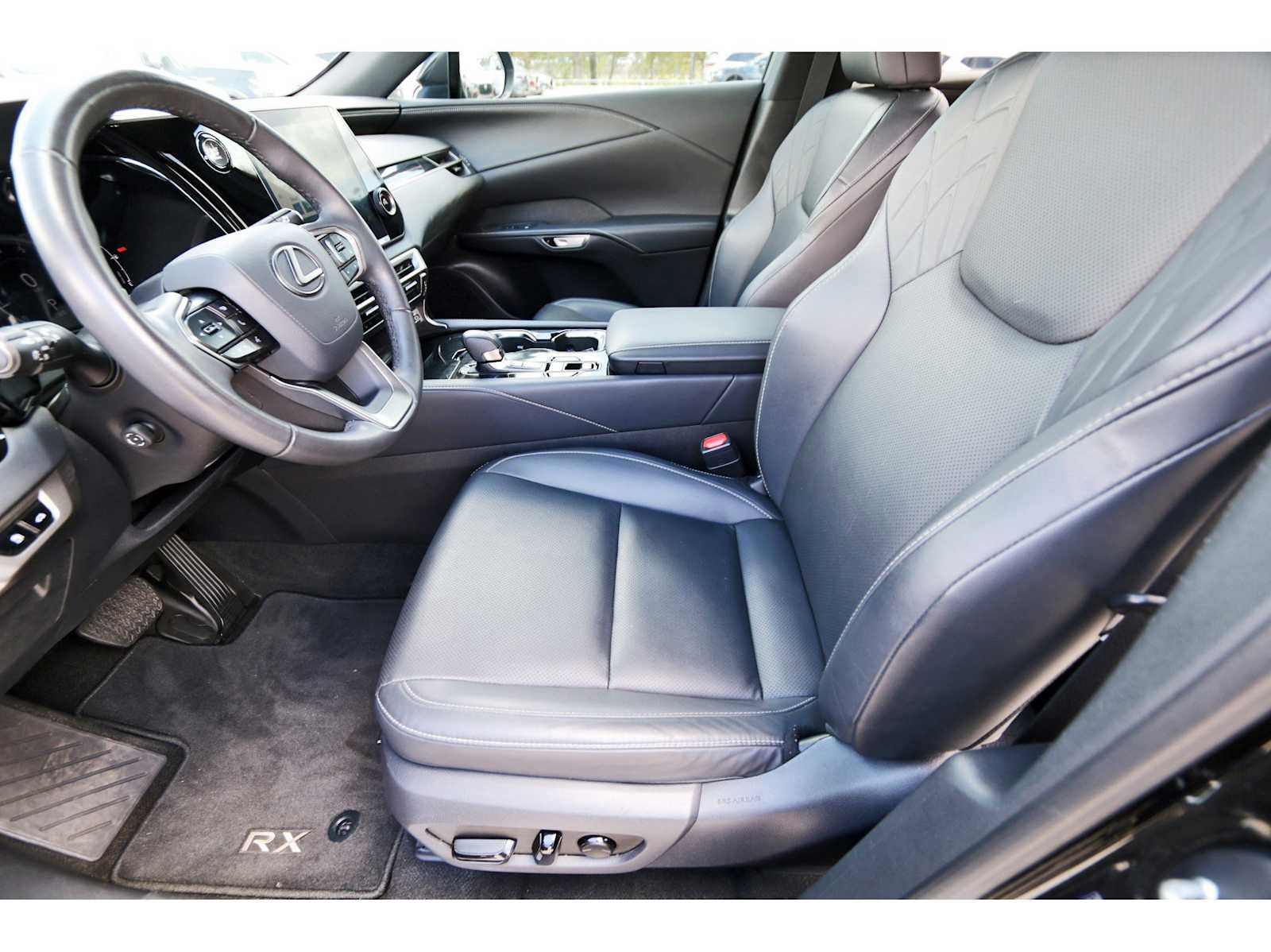 Used 2024 Lexus RX 350 FWD w/ Technology Package image 11