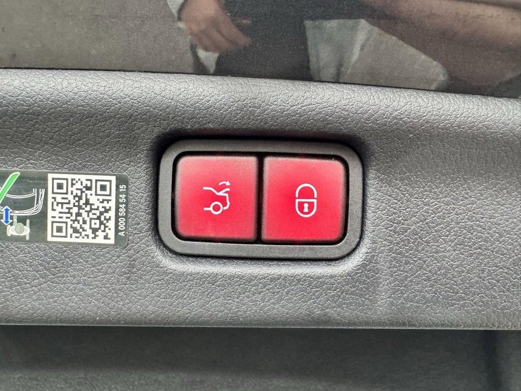 Used 2024 Mercedes-Benz C 300 Sedan w/ AMG Line w/ Night Package image 9