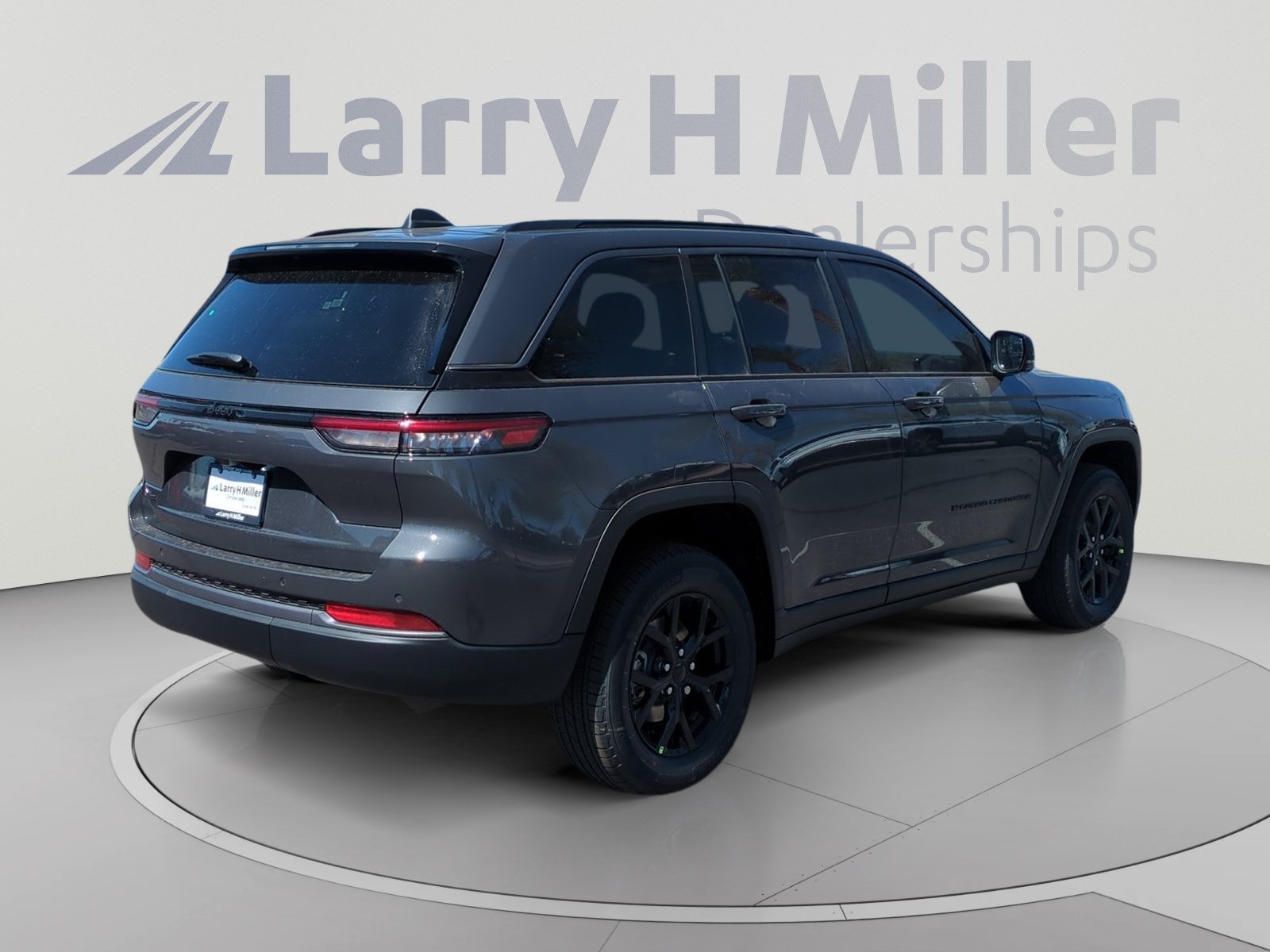 New 2026 Jeep Grand Cherokee Altitude AWD/4WD image 5