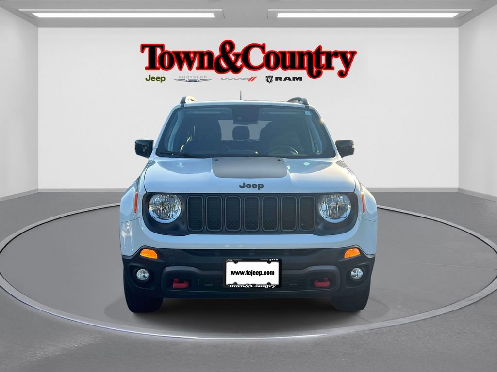 Certified 2022 Jeep Renegade Trailhawk w/ Sun/Sound Group AWD/4WD image 2