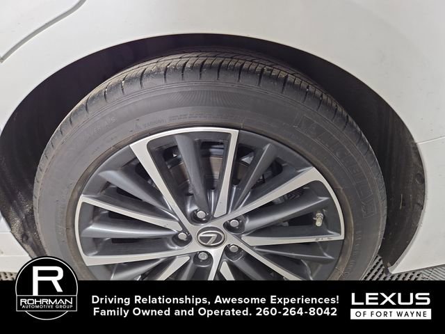 Used 2023 Lexus ES 350 w/ Premium Package image 13