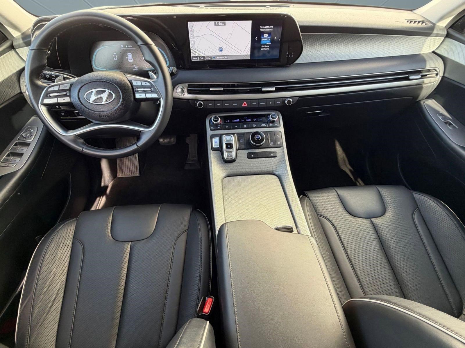 Used 2025 Hyundai Palisade SEL FWD image 16