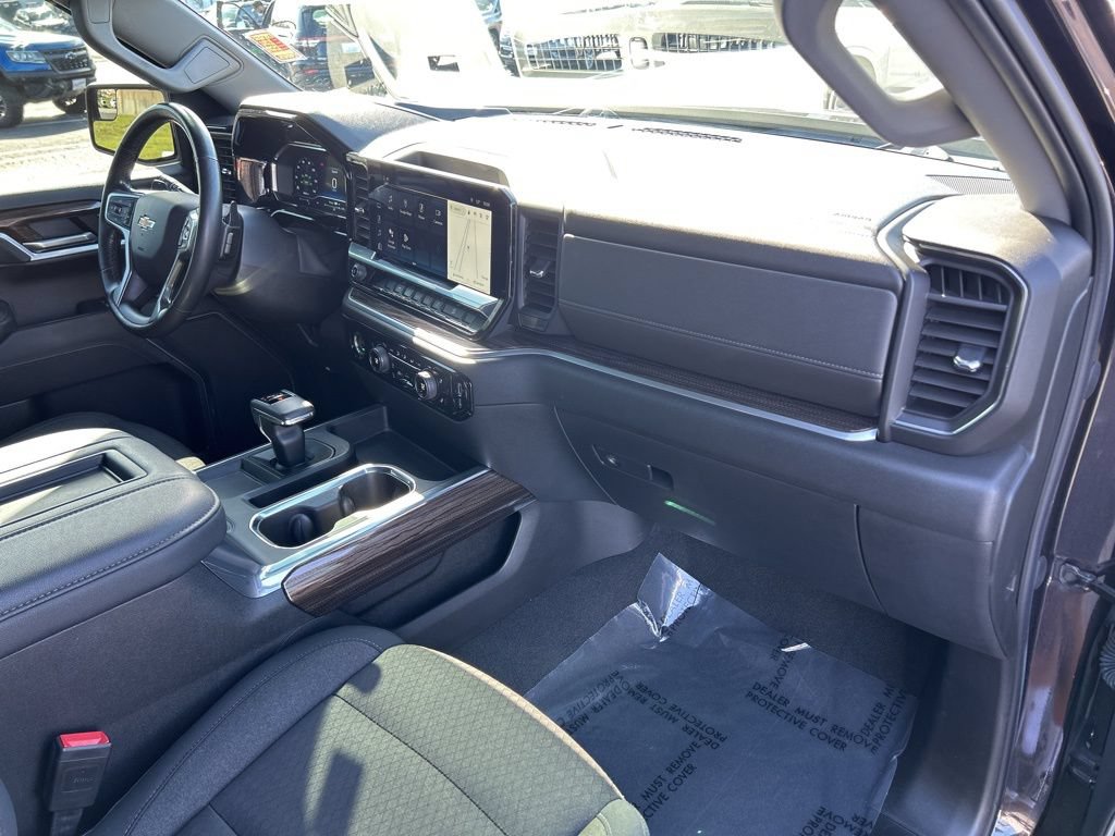 Used 2022 Chevrolet Silverado 1500 LT w/ Z71 Off-Road Package AWD/4WD image 51