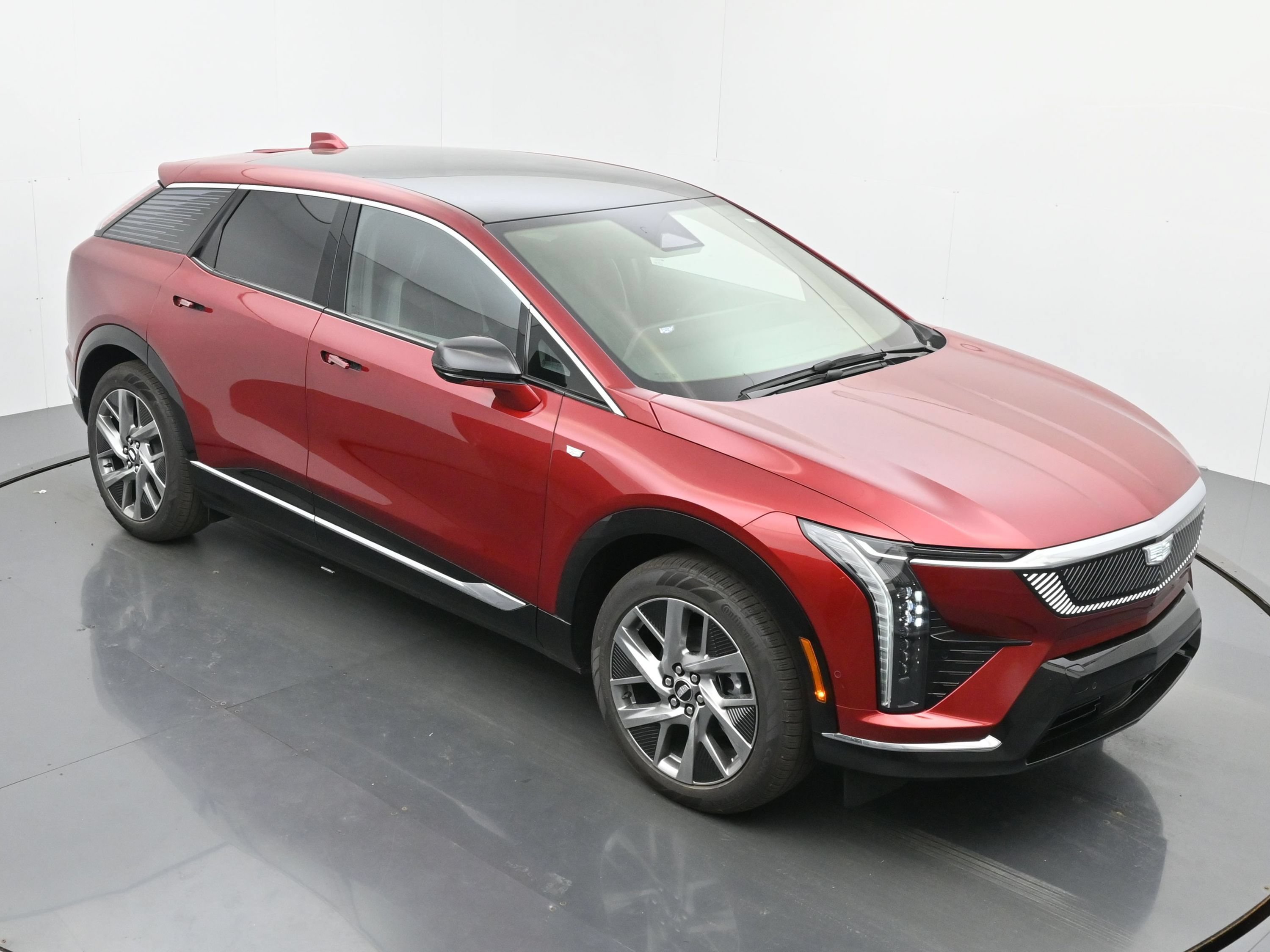 New 2026 Cadillac Optiq Luxury 1 w/ LPO, Floor Liner Package AWD/4WD image 29
