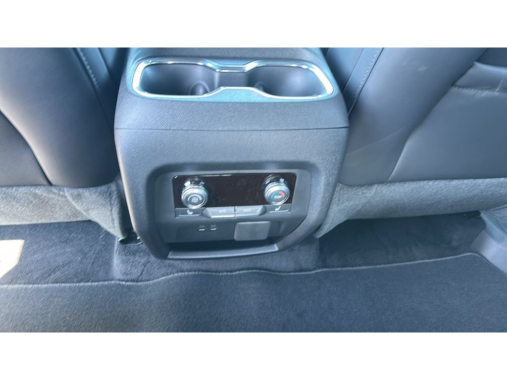 New 2026 GMC Acadia Elevation w/ Black Edition AWD/4WD image 18