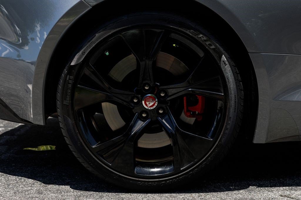 Used 2023 Jaguar F-TYPE Coupe RWD image 26