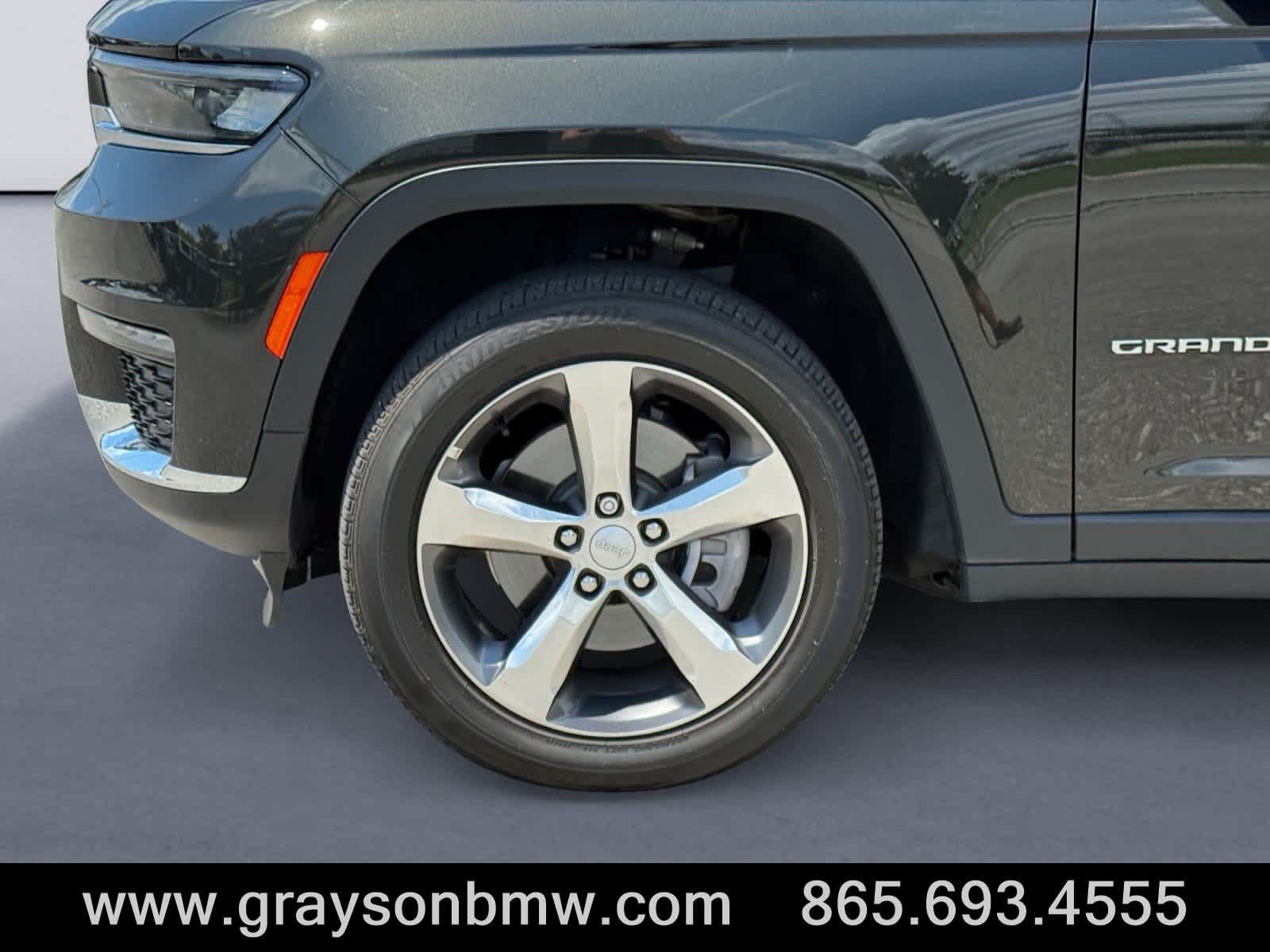 Used 2022 Jeep Grand Cherokee L Limited AWD/4WD image 9