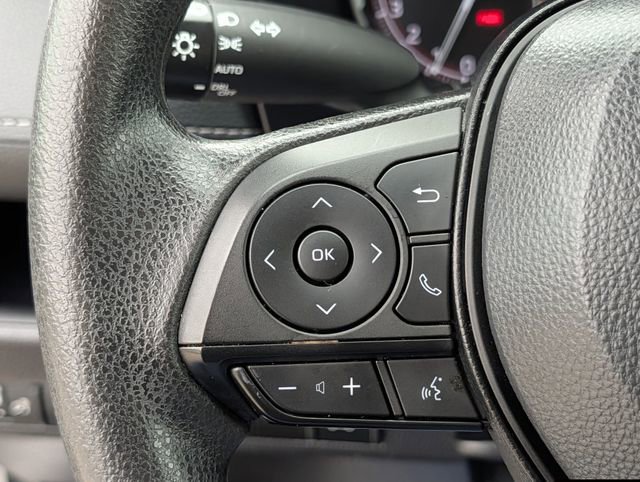 Used 2024 Toyota RAV4 XLE w/ Convenience Package FWD image 22