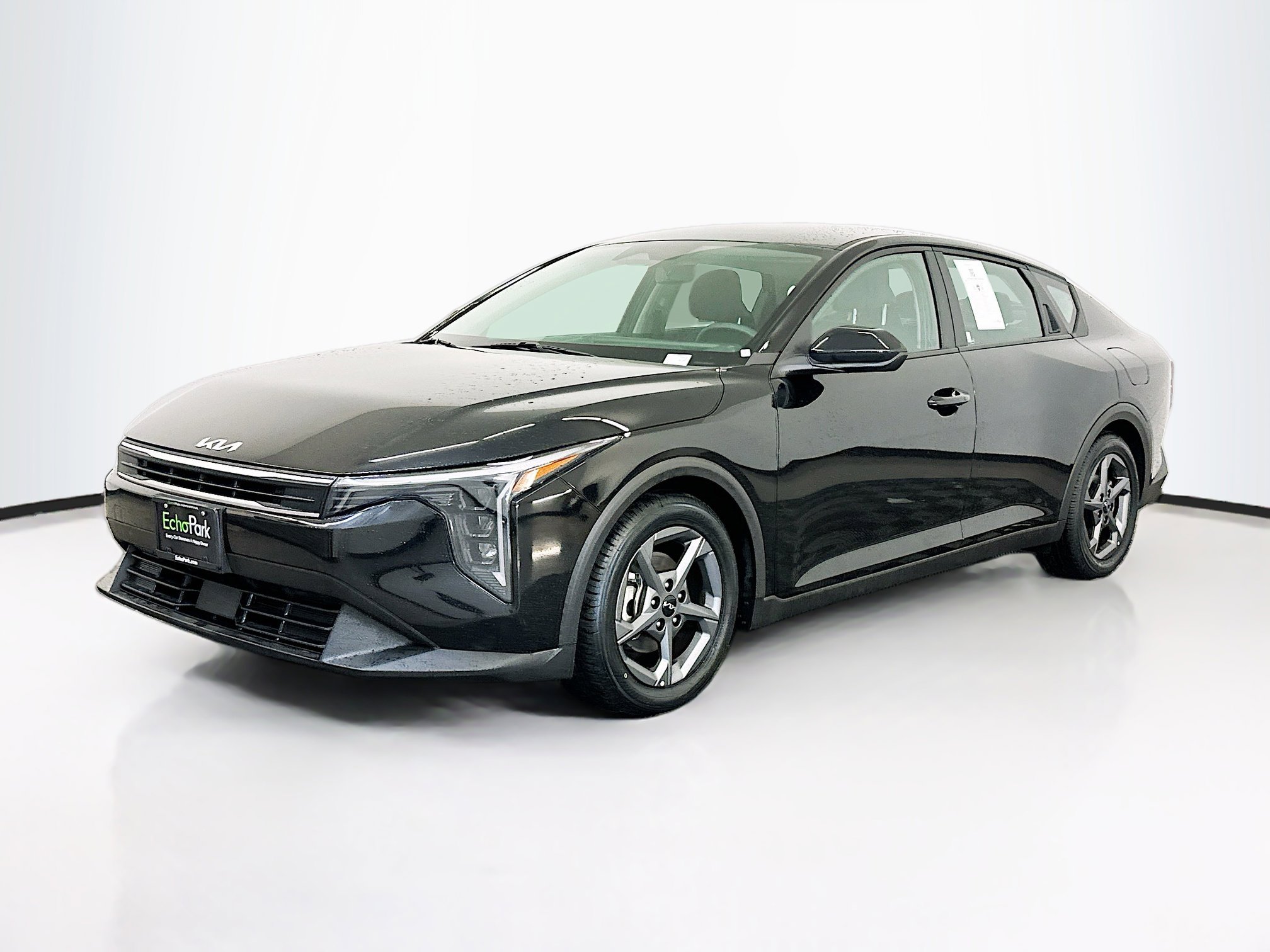 Used 2025 Kia K4 FWD image 3