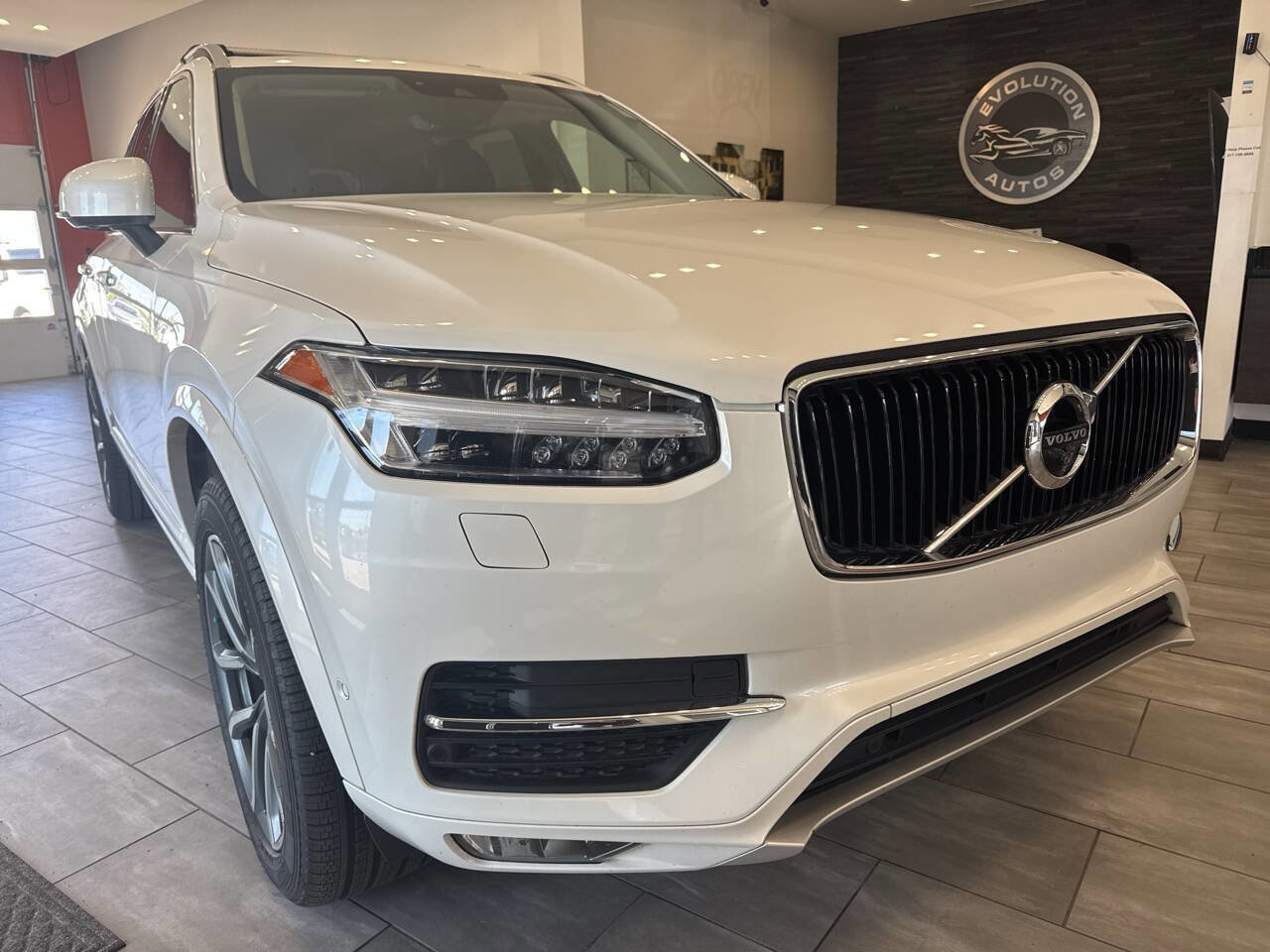 Used 2019 Volvo XC90 T6 Momentum w/ Advanced Package