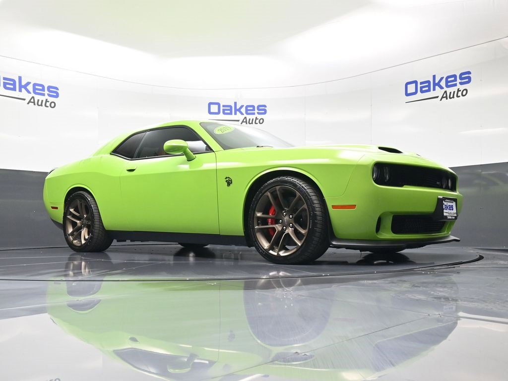 Used 2019 Dodge Challenger SRT Hellcat Redeye image 30