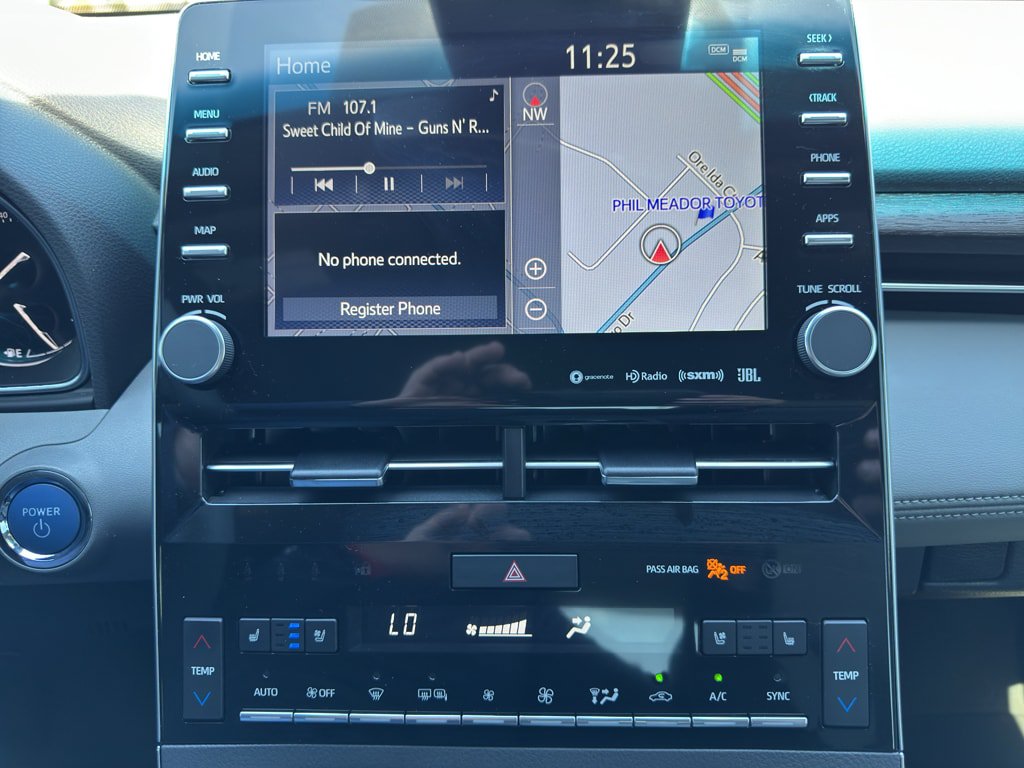 Used 2019 Toyota Avalon Limited w/ Advanced Safety Package FWD image 16