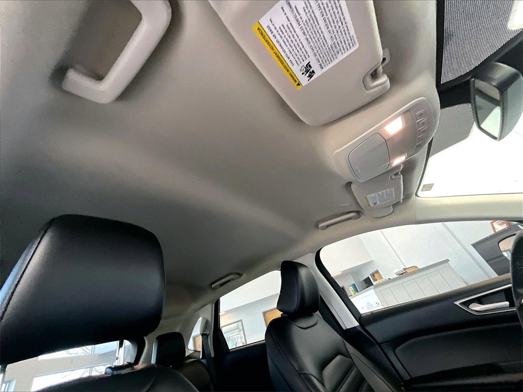 Used 2023 Ford Edge SEL image 22