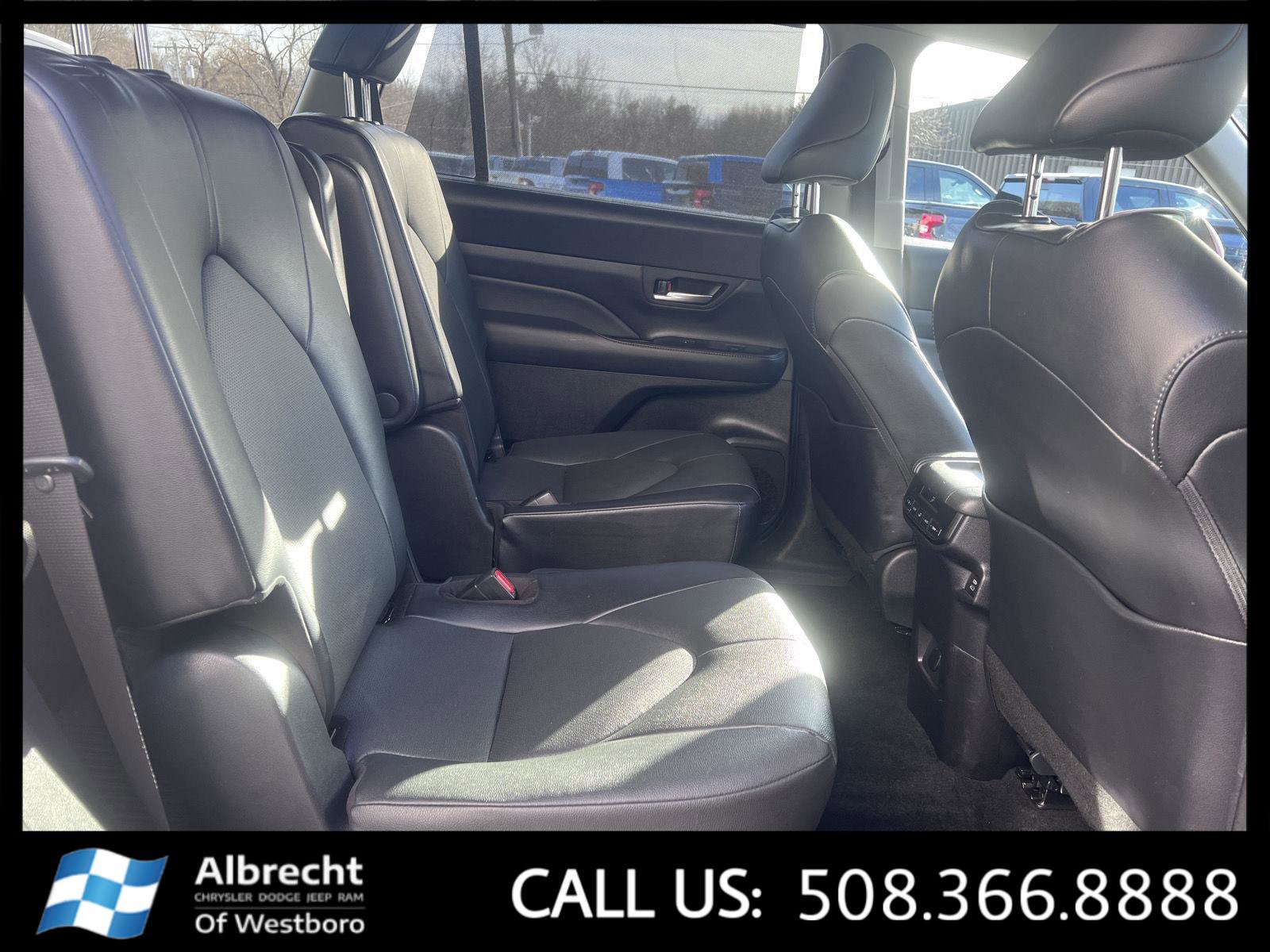 Used 2024 Toyota Grand Highlander XLE image 19