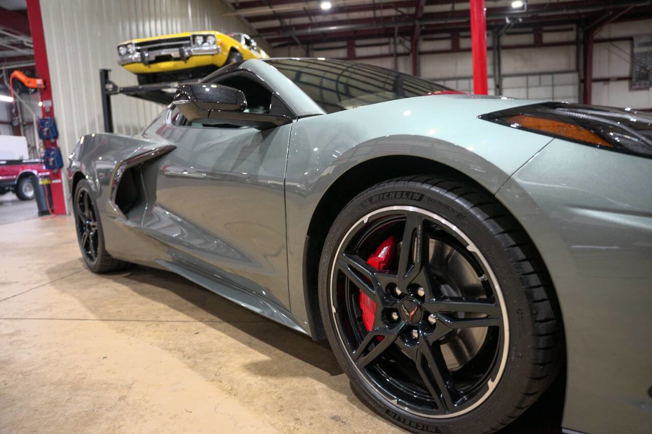 Used 2024 Chevrolet Corvette Stingray Preferred Cpe w/ Z51 Performance Package image 25