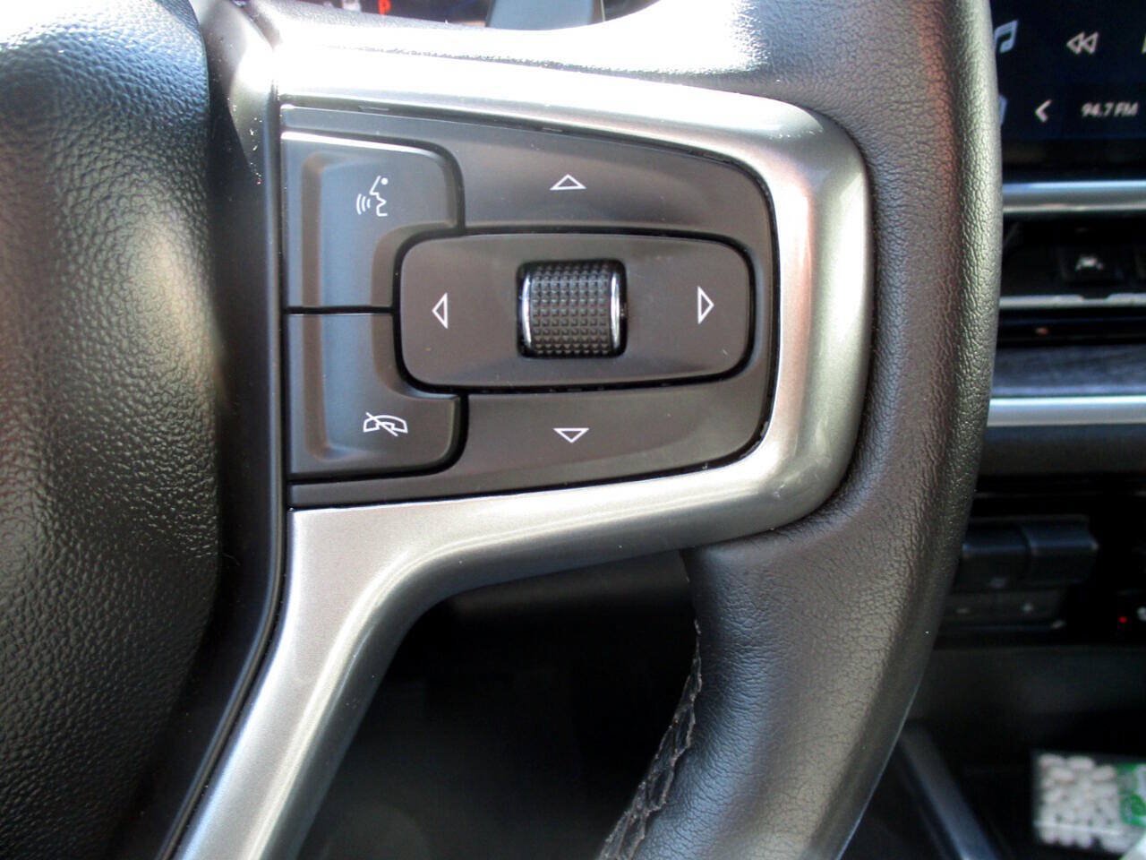 Used 2023 Chevrolet Silverado 1500 LTZ w/ LTZ Premium Package AWD/4WD image 4
