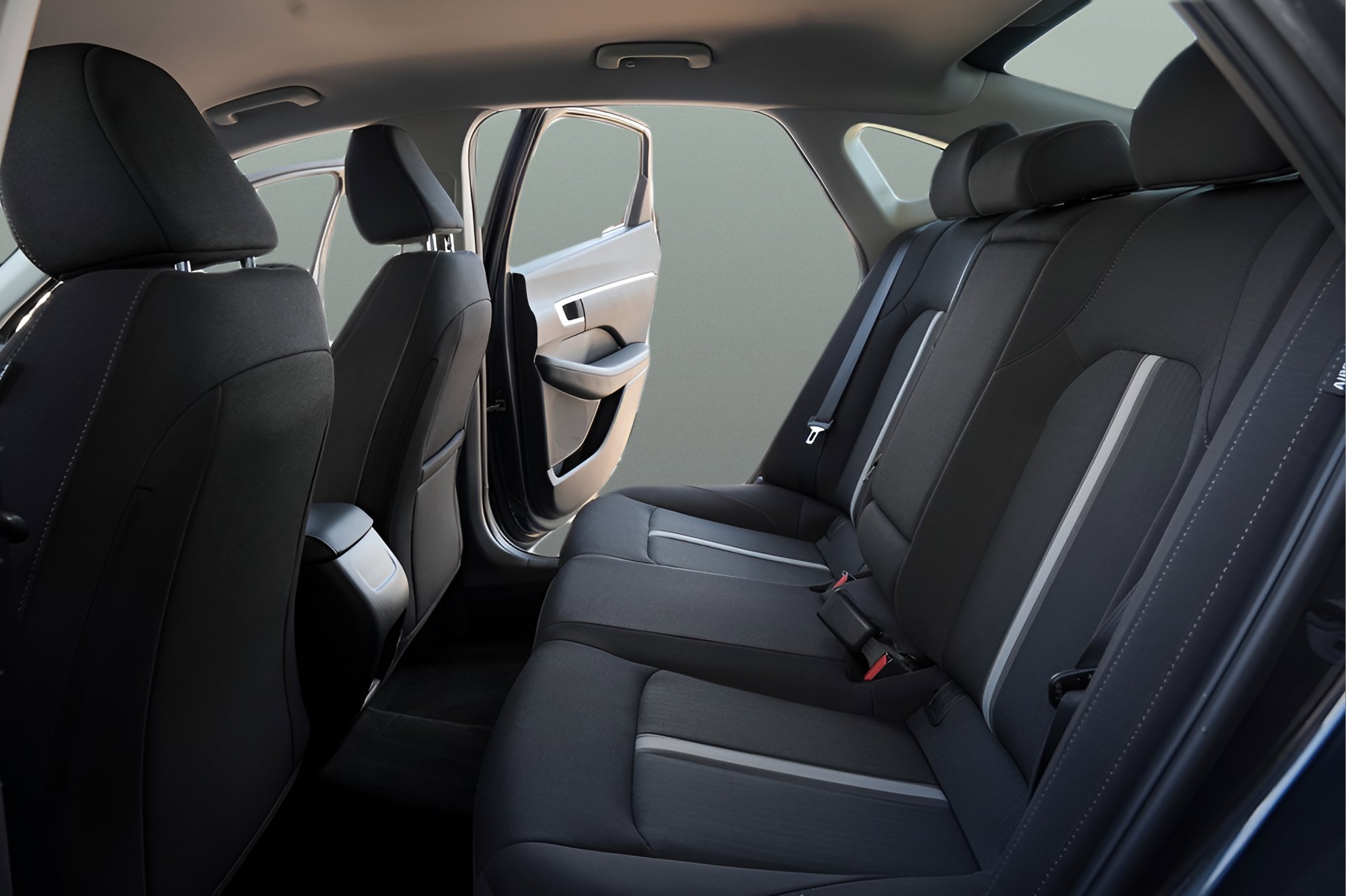 Used 2025 Hyundai Sonata SEL FWD image 18