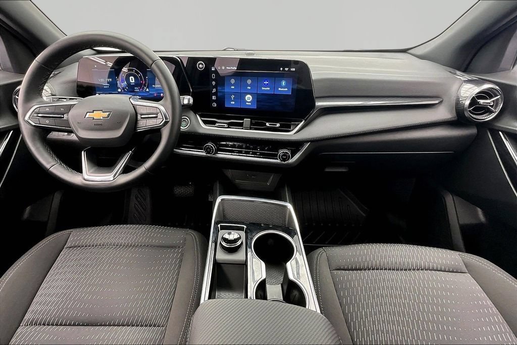 Used 2026 Chevrolet Equinox LT AWD/4WD image 16