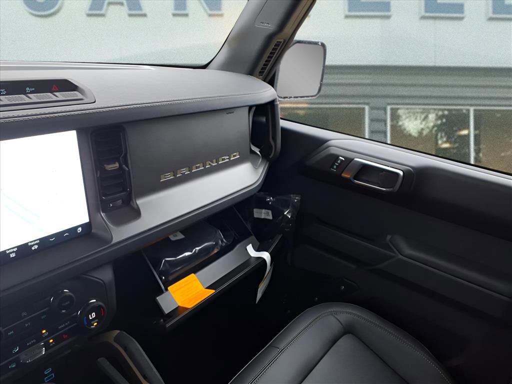 New 2025 Ford Bronco Badlands AWD/4WD image 13