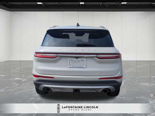 Used 2023 Lincoln Corsair Reserve w/ Towing Package AWD/4WD image 4