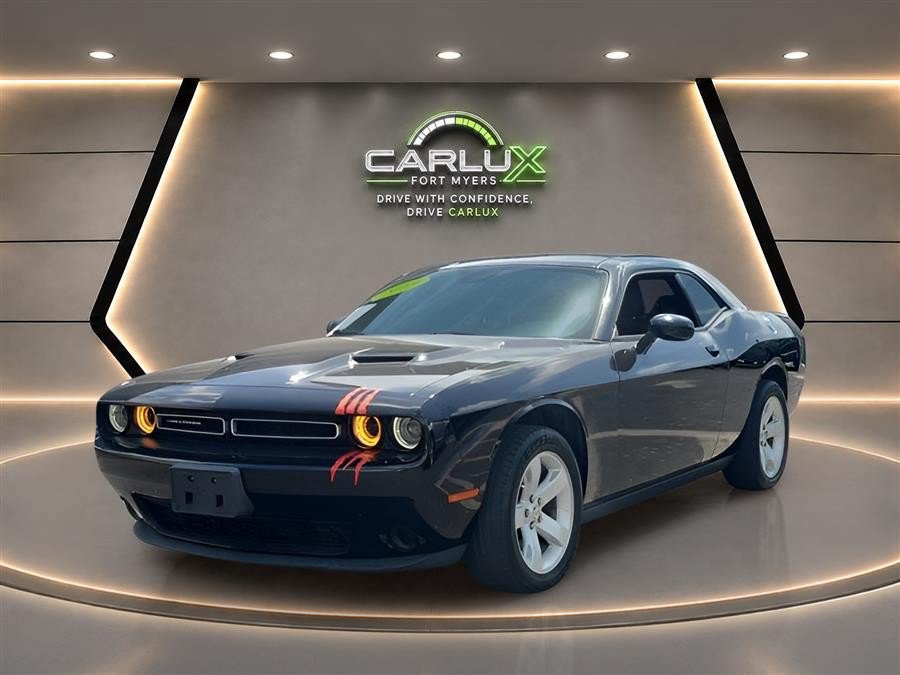 Used 2019 Dodge Challenger SXT AWD/4WD image 3