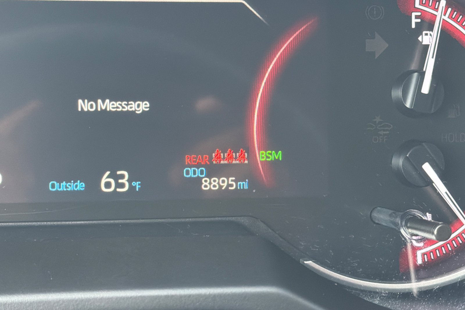 Used 2025 Toyota RAV4 LE AWD/4WD image 32