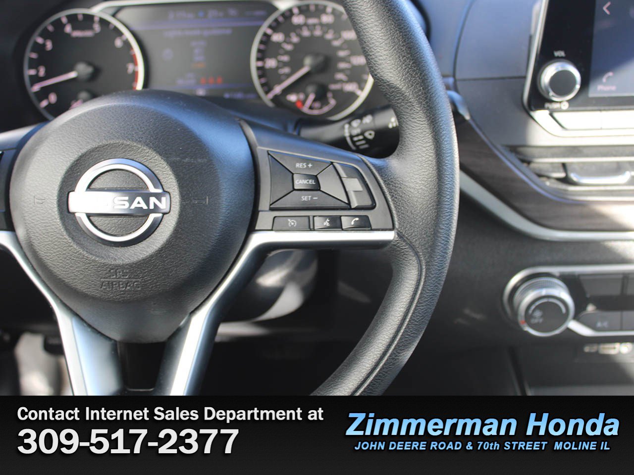 Used 2024 Nissan Altima 2.5 SV image 12