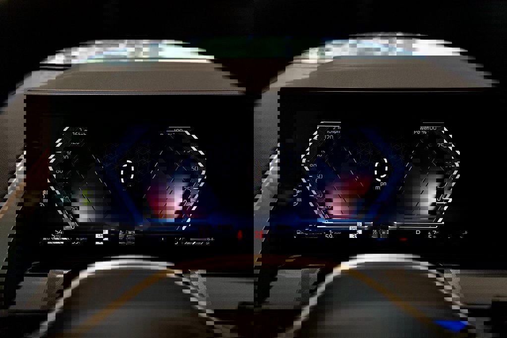 Used 2025 BMW X3 xDrive30i w/ Premium Package image 32