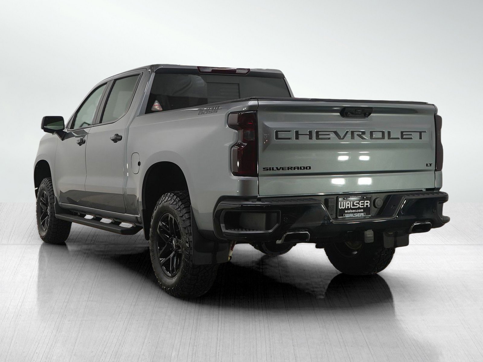 Used 2024 Chevrolet Silverado 1500 LT Trail Boss w/ LT Trail Boss Premium Package image 3