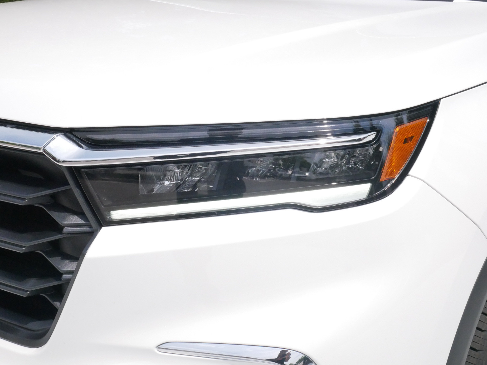 Used 2025 Honda Pilot EX-L image 6