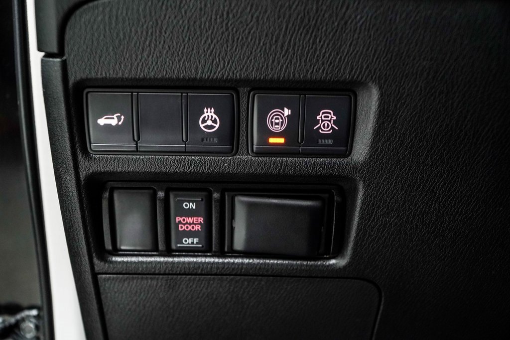 Used 2020 Nissan Armada Platinum w/ Captain's Chairs Package image 40