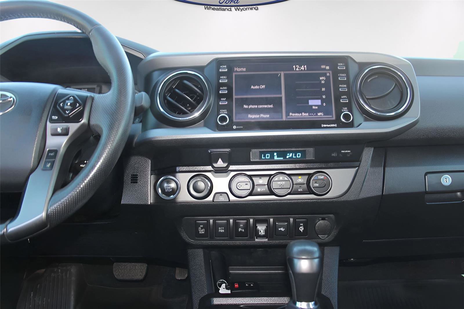 Used 2022 Toyota Tacoma TRD Sport w/ Technology Package image 17
