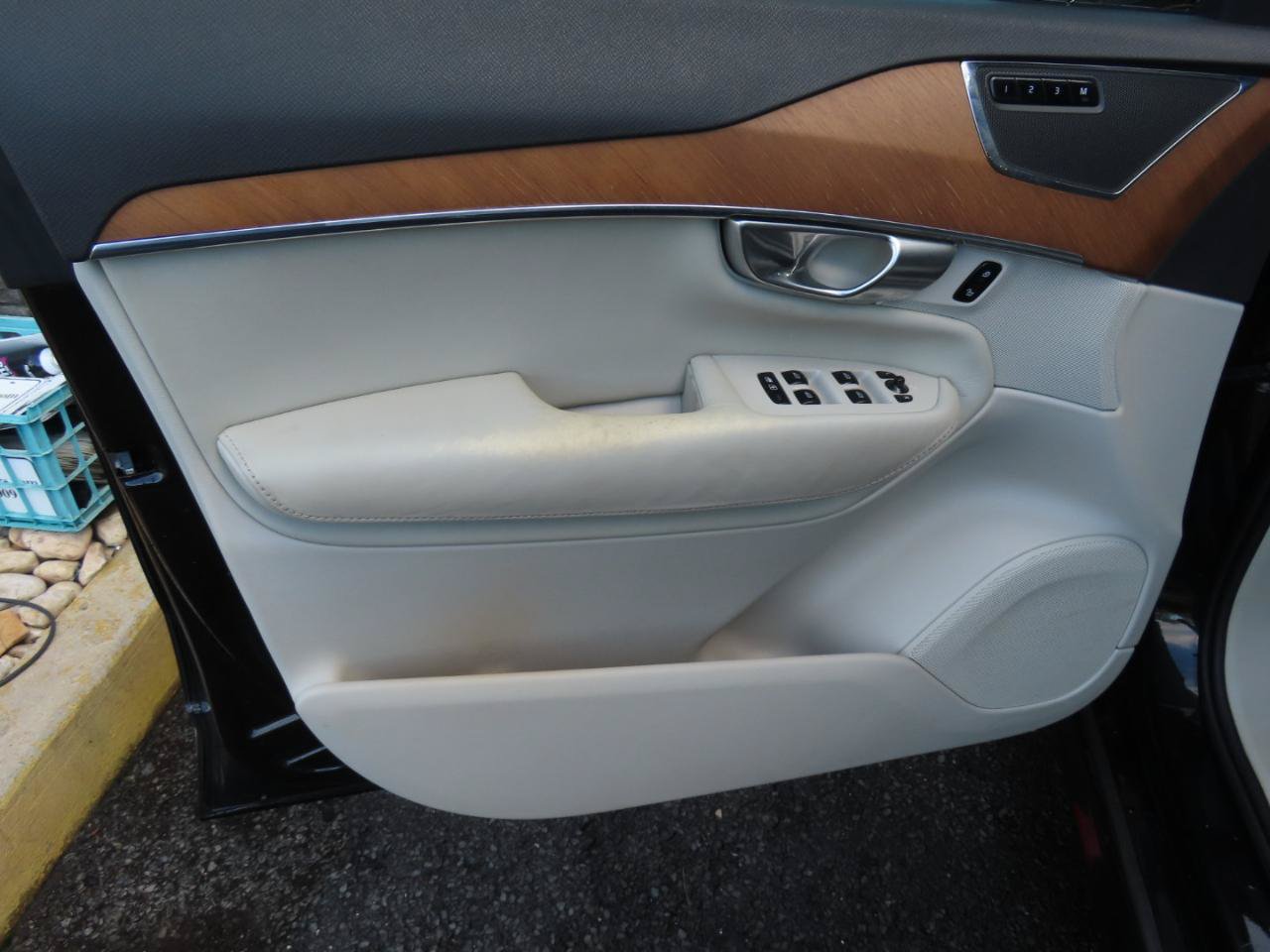 Used 2018 Volvo XC90 T6 Inscription w/ Convenience Package AWD/4WD image 10