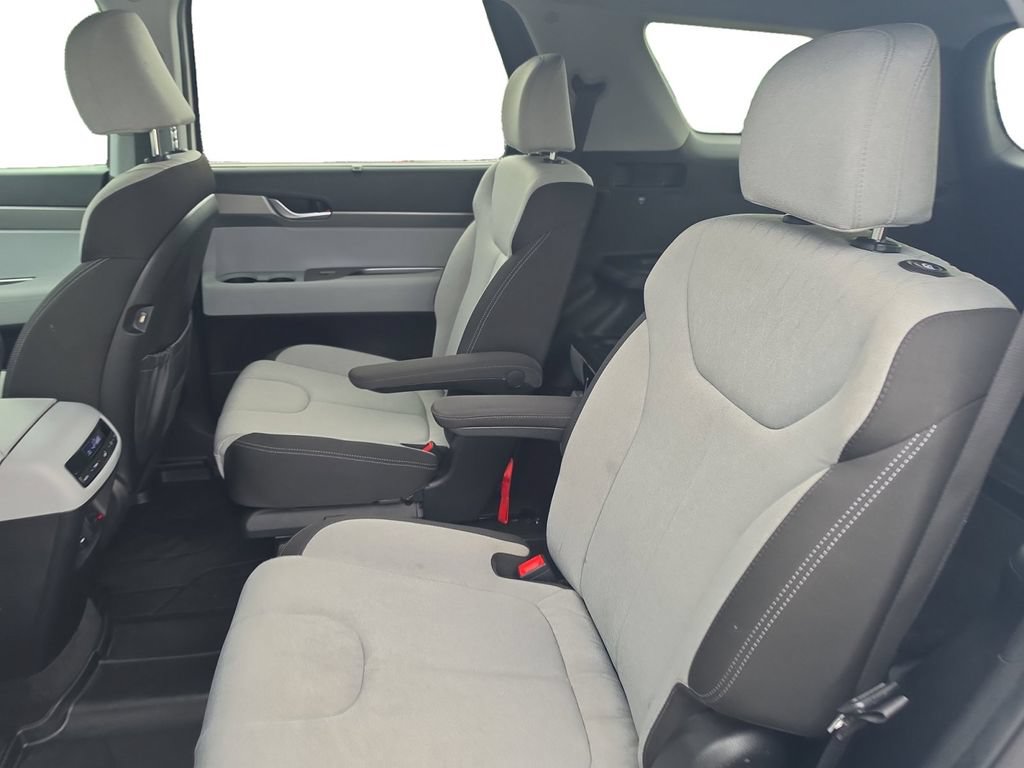 Used 2022 Hyundai Palisade SEL w/ Convenience Package FWD image 13