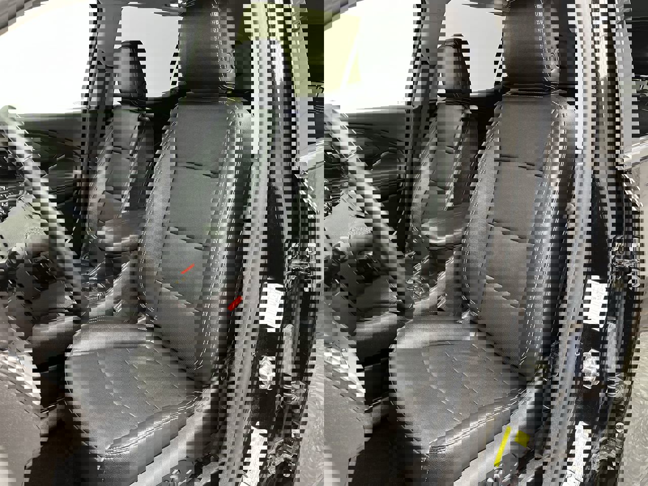 Certified 2024 GMC Terrain SLT image 8