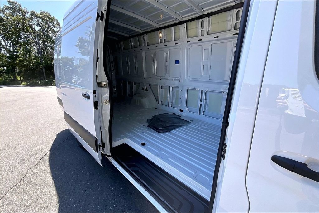 New 2026 Mercedes-Benz Sprinter 3500 image 5