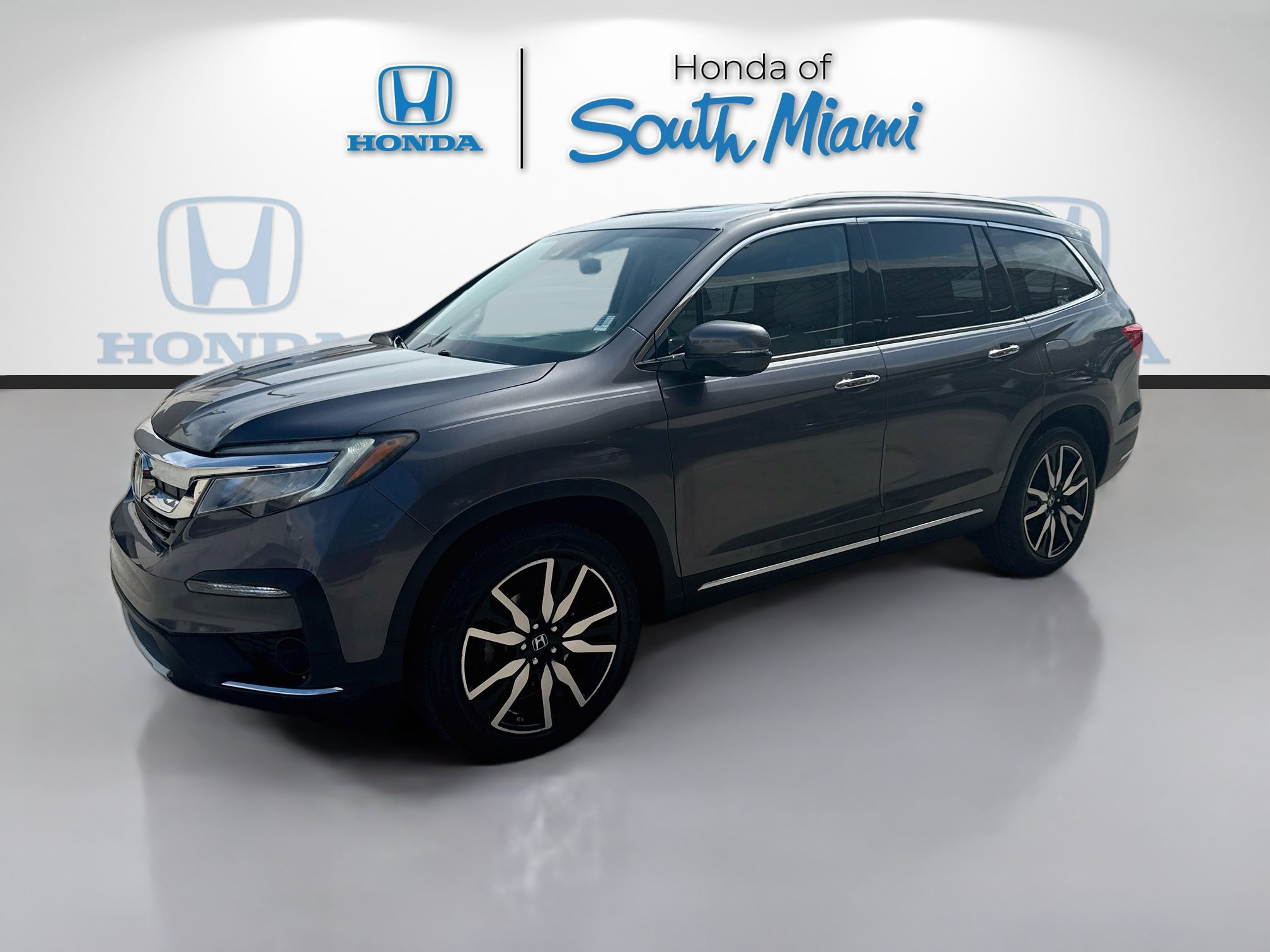 Used 2019 Honda Pilot Touring image 3