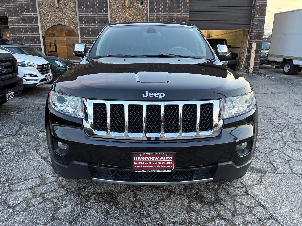 Used 2013 Jeep Grand Cherokee Overland image 12