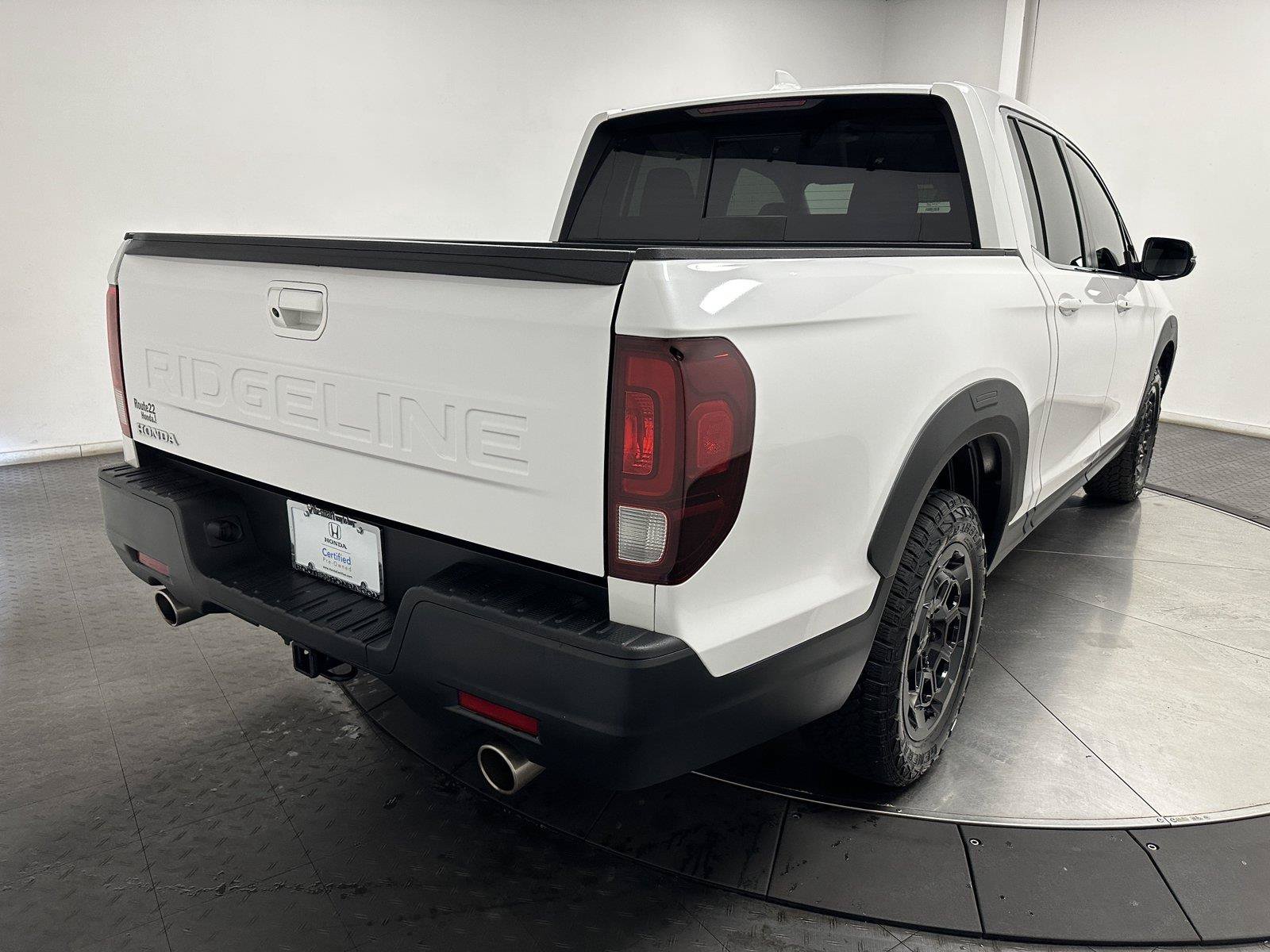 Certified 2025 Honda Ridgeline RTL+ image 13