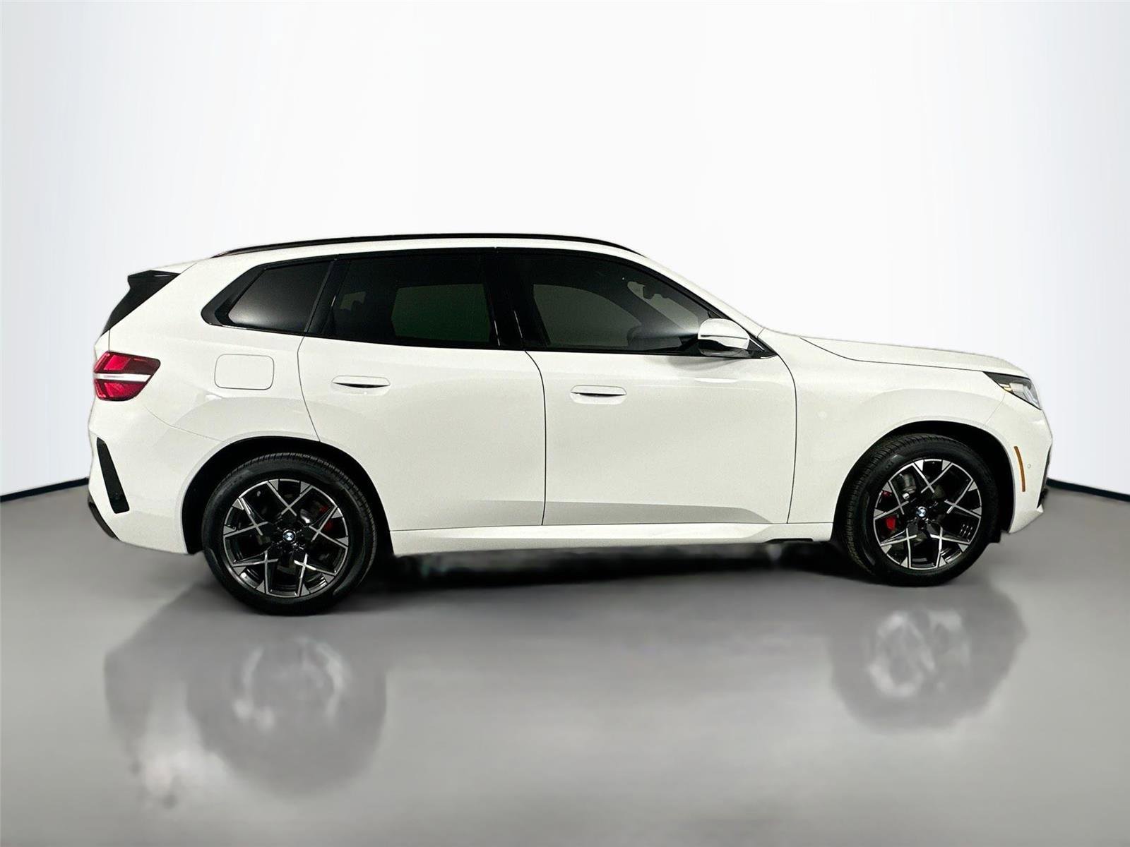 Used 2026 BMW X3 xDrive30 w/ M Sport Package AWD/4WD image 5