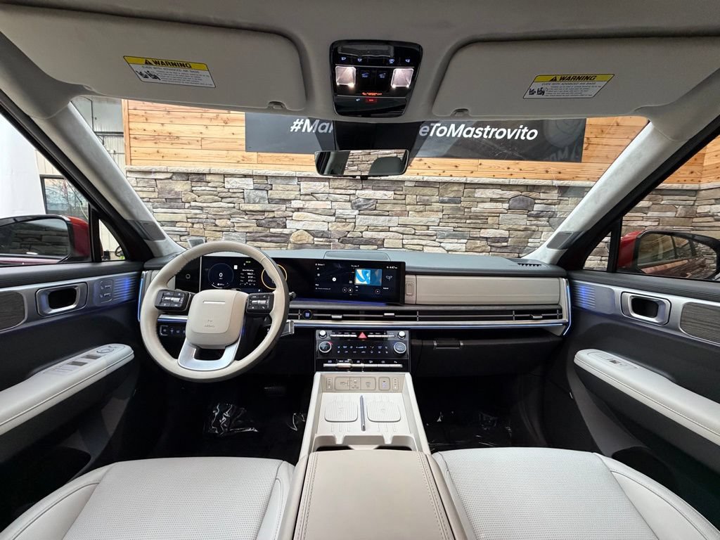 Used 2025 Hyundai Santa Fe Calligraphy AWD/4WD image 16