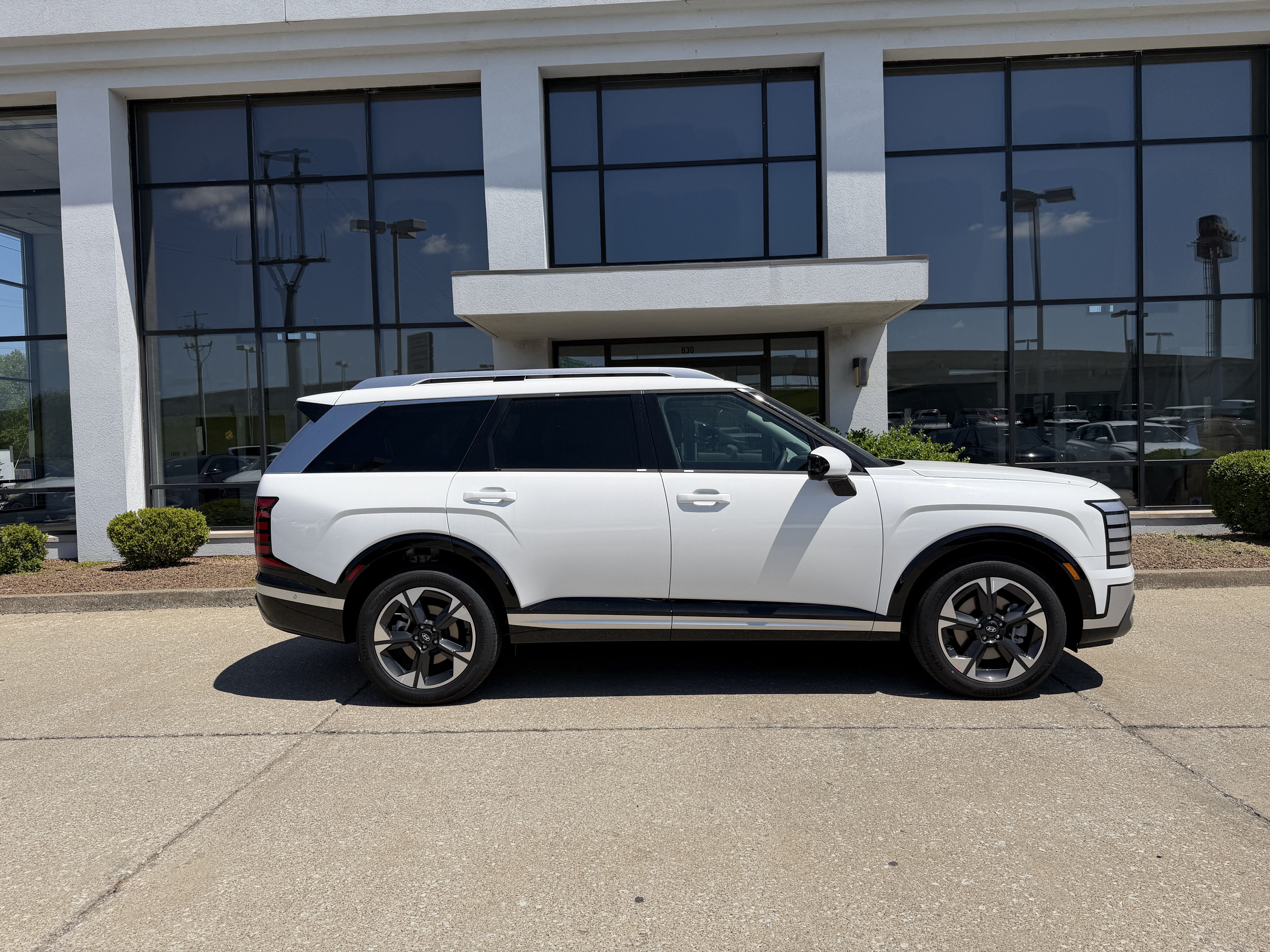 New 2026 Hyundai Palisade Limited AWD/4WD image 3