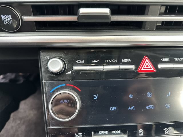 Used 2026 Hyundai Santa Fe SEL FWD image 4