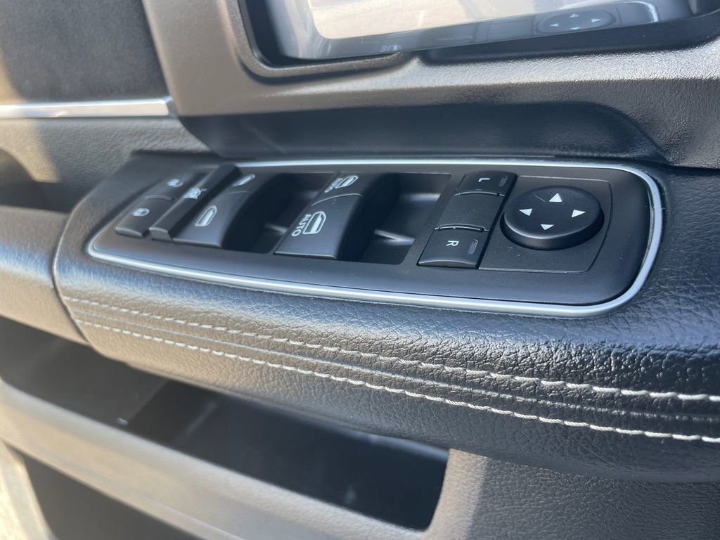 Used 2022 RAM 2500 Laramie AWD/4WD image 38