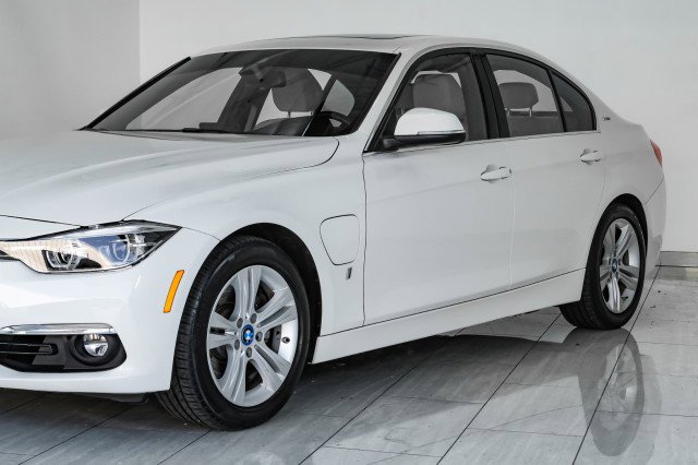 Used 2018 BMW 330e image 66