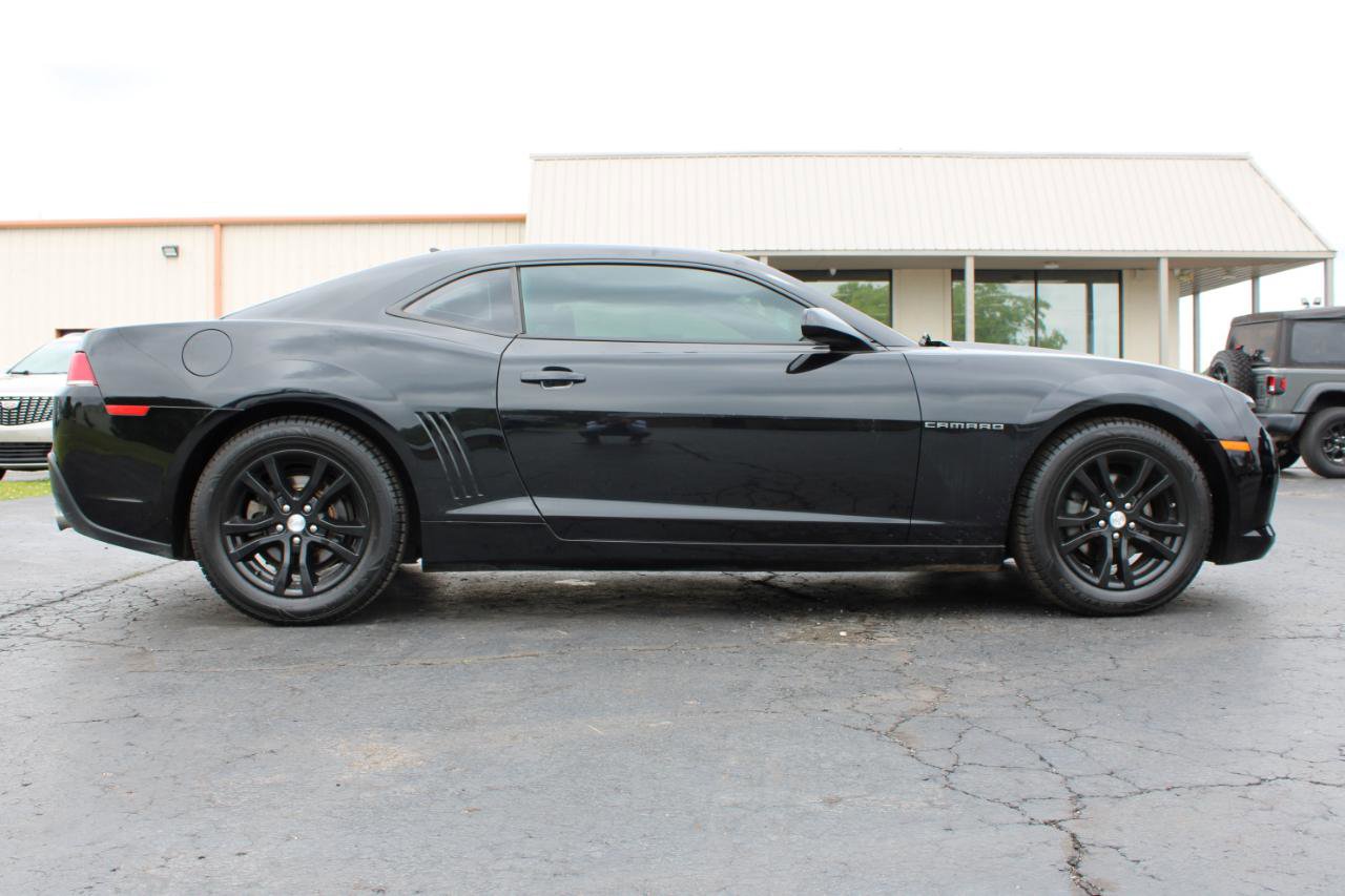 Used 2014 Chevrolet Camaro LS RWD image 3