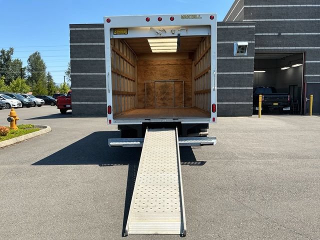 Used 2023 Ford E-450 and Econoline 450 Super Duty RWD image 7